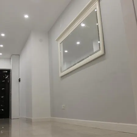 Luxury Center - Romana 4*