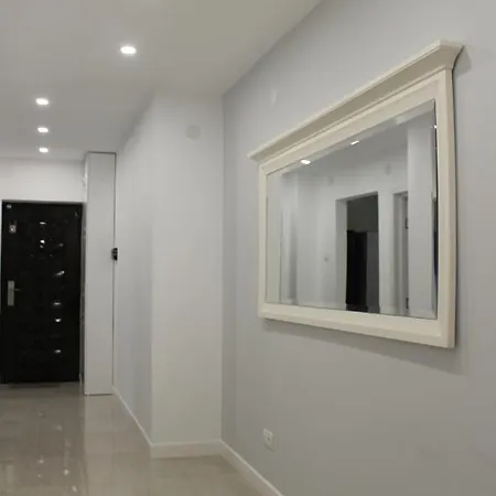 Luxury Center - Romana Apart Otel Bükreş