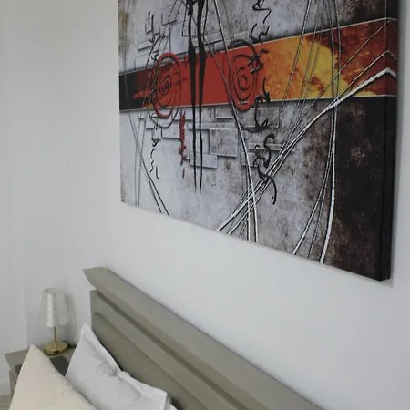 Luxury Center - Romana 4* Bükreş