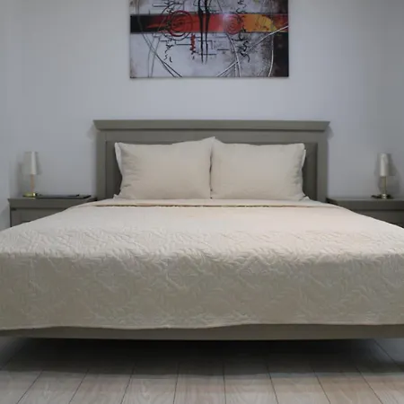 Luxury Center - Romana 4* Bukareszt