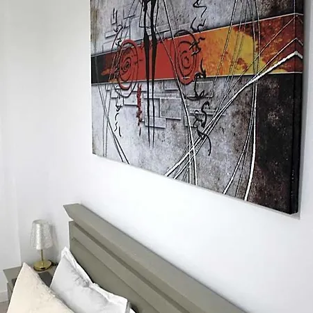 Luxury Center - Romana 4*