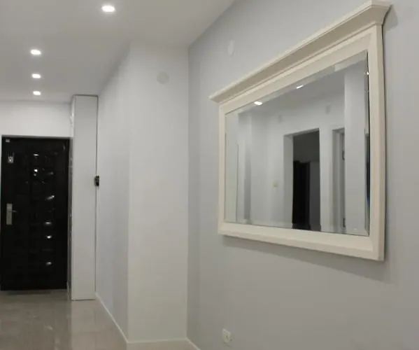 Luxury Center - Romana 아파트호텔 부쿠레슈티