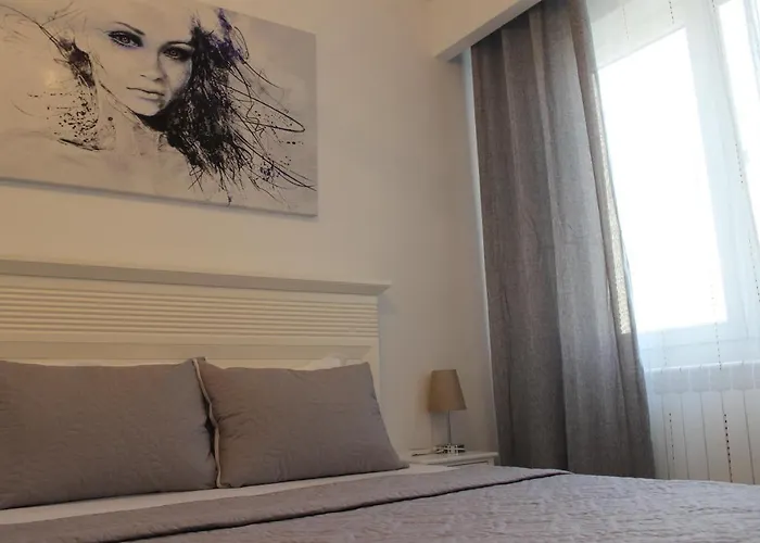 Luxury Center - Romana 아파트호텔 부쿠레슈티