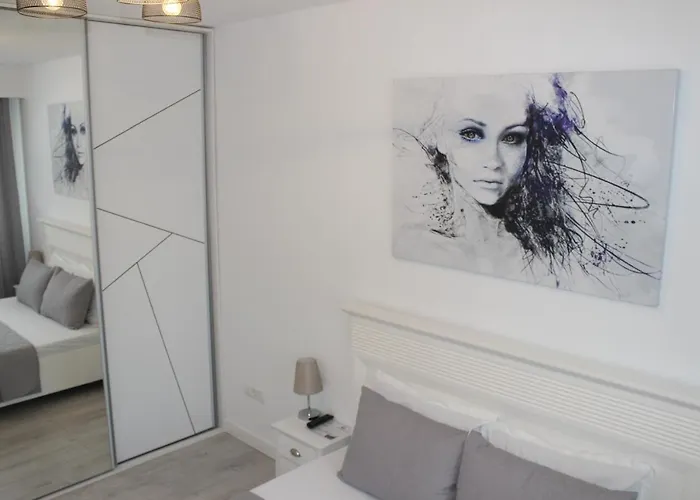 Luxury Center - Romana 부쿠레슈티