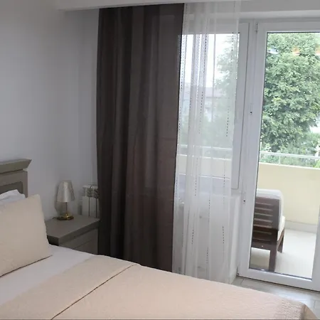 Luxury Center - Romana * Bukareszt
