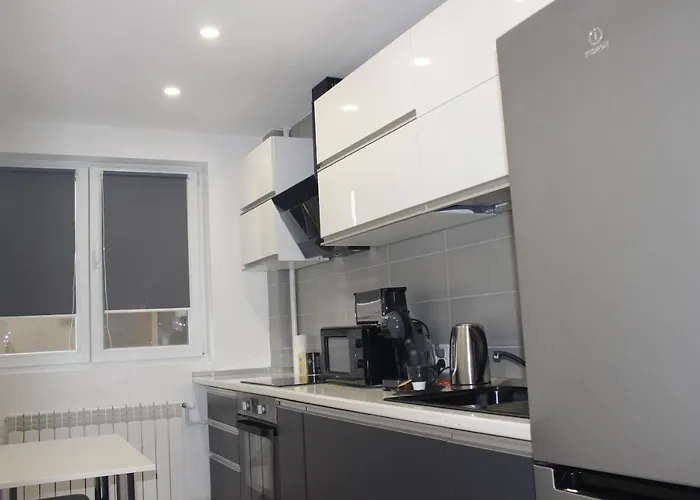 Luxury Center - Romana 4* בוקרשט
